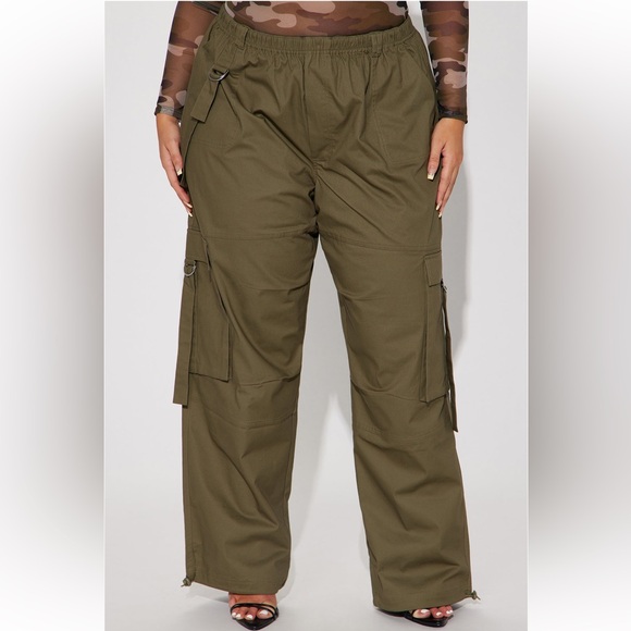 Fashion Nova Oversized Joggers - Picture 2 of 7